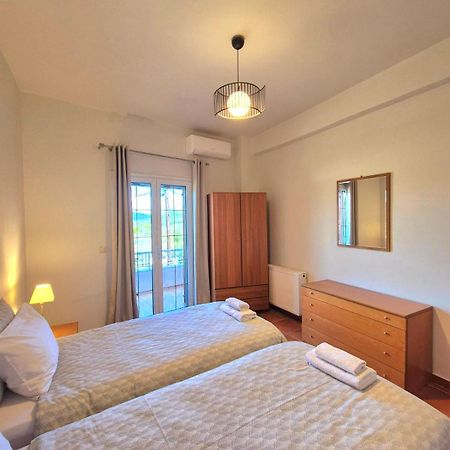 J&B Countryside Life Apartment Agios Matthaios  ภายนอก รูปภาพ